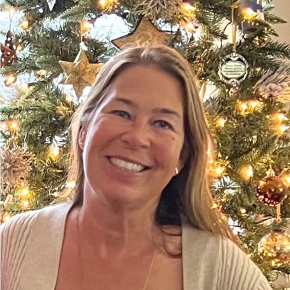 Meet your Posher, Amy - Picture 4 of 4